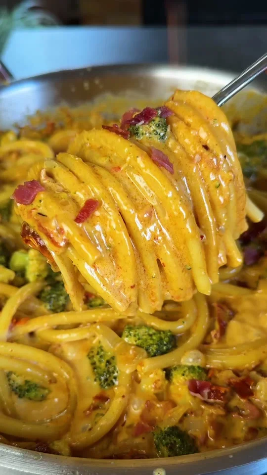 Bacon & broccoli pasta