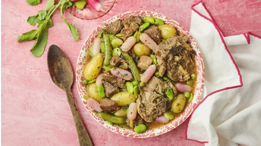 Navarin d’agneau aux légumes de printemps