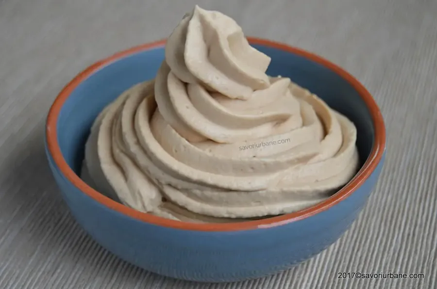 Crema de mascarpone cu ness si cafea - fara fierbere, la rece