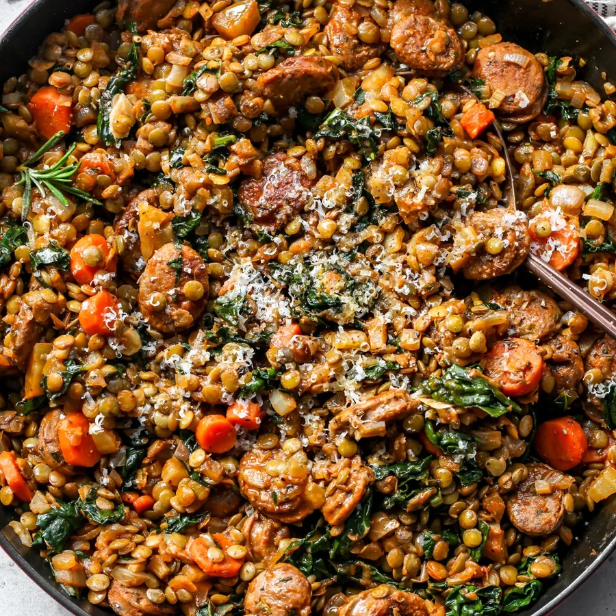 One Pot Tuscan Sausage and Lentils